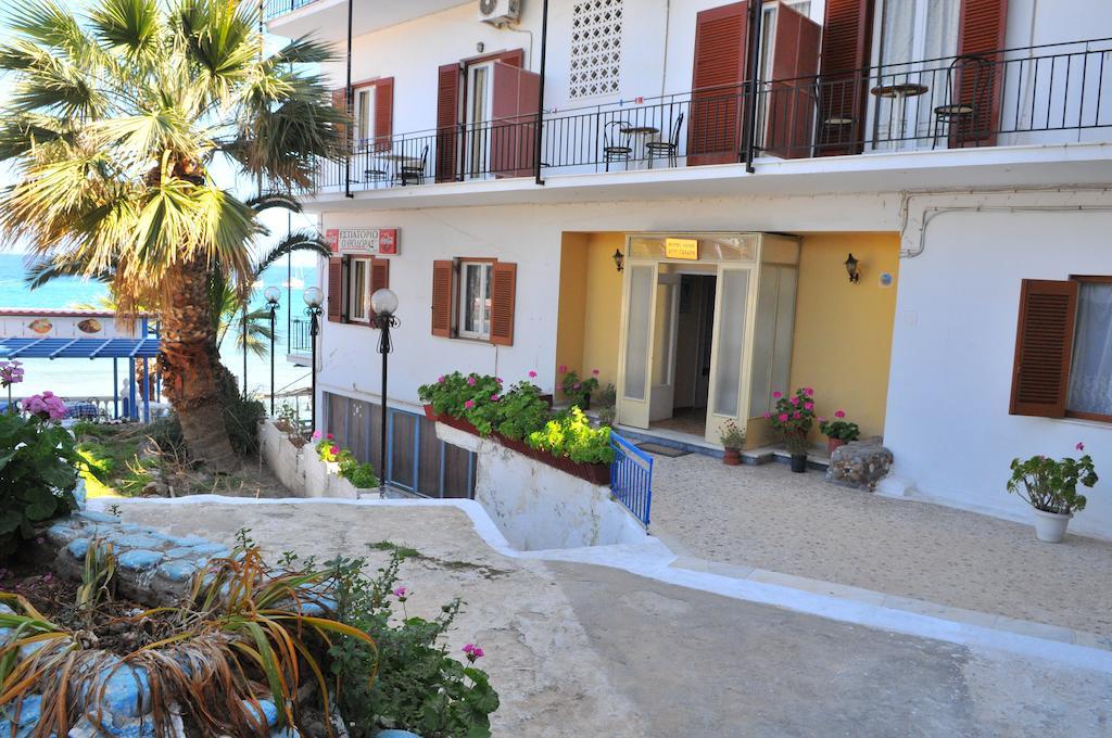Oasis Hotel Theodoros & Litsa Galaris Agia Marina  Bagian luar foto