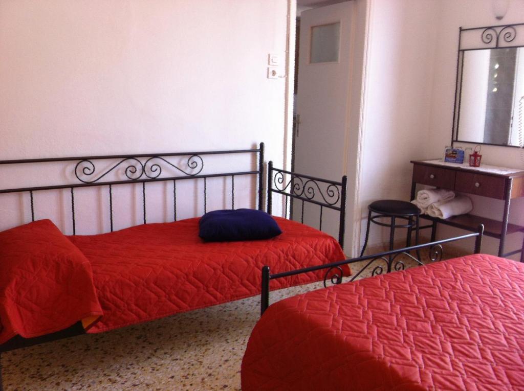 Oasis Hotel Theodoros & Litsa Galaris Agia Marina  Ruang foto
