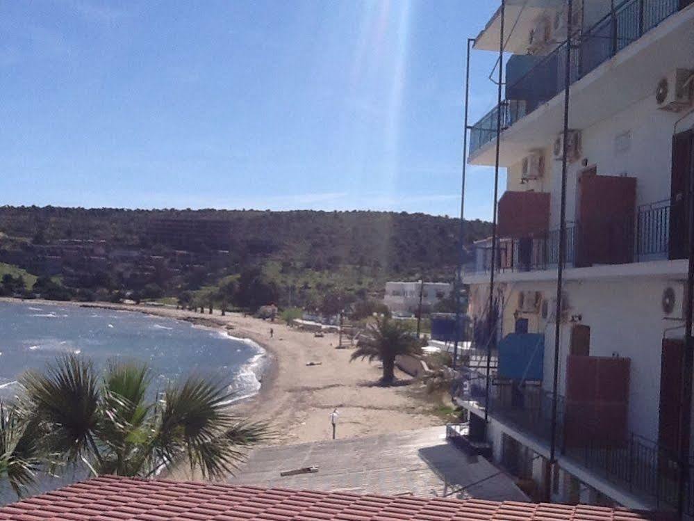 Oasis Hotel Theodoros & Litsa Galaris Agia Marina  Bagian luar foto
